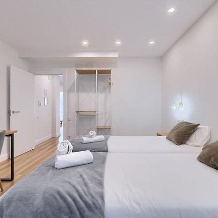 Deustown Apartamentos Bilbao Ngoại thất bức ảnh