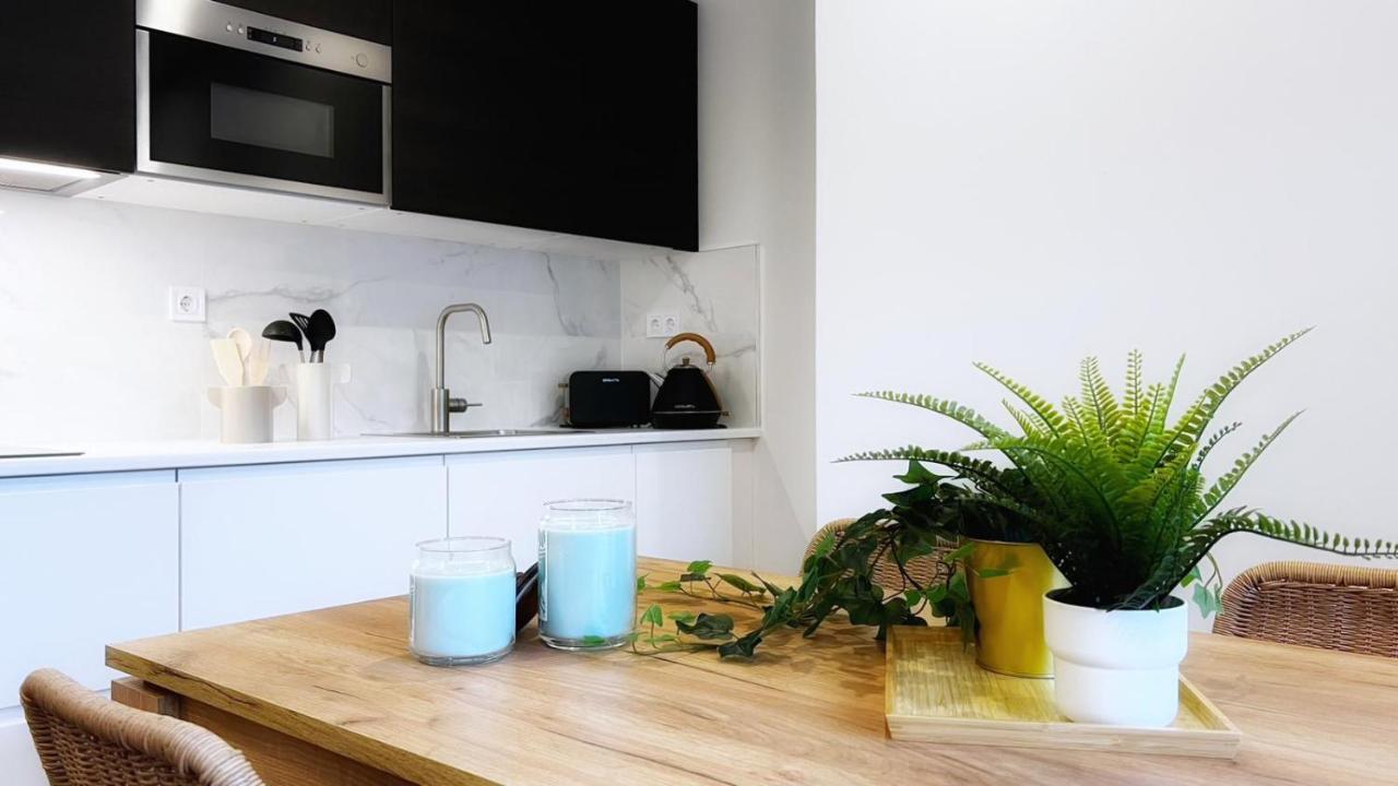 Deustown Apartamentos Bilbao Ngoại thất bức ảnh
