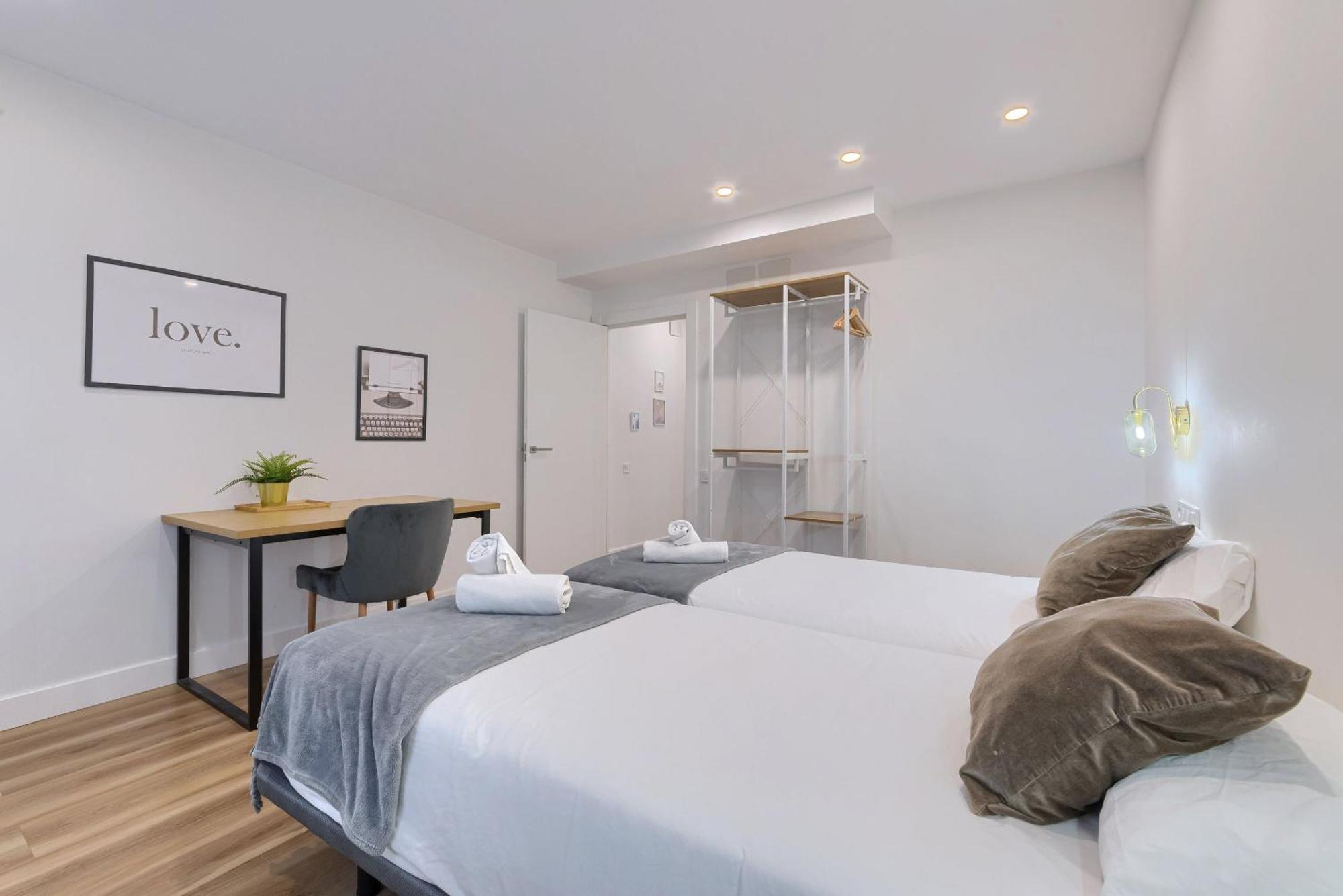 Deustown Apartamentos Bilbao Ngoại thất bức ảnh