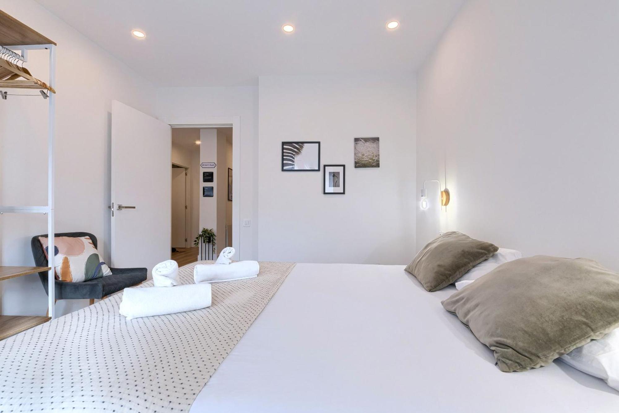 Deustown Apartamentos Bilbao Ngoại thất bức ảnh