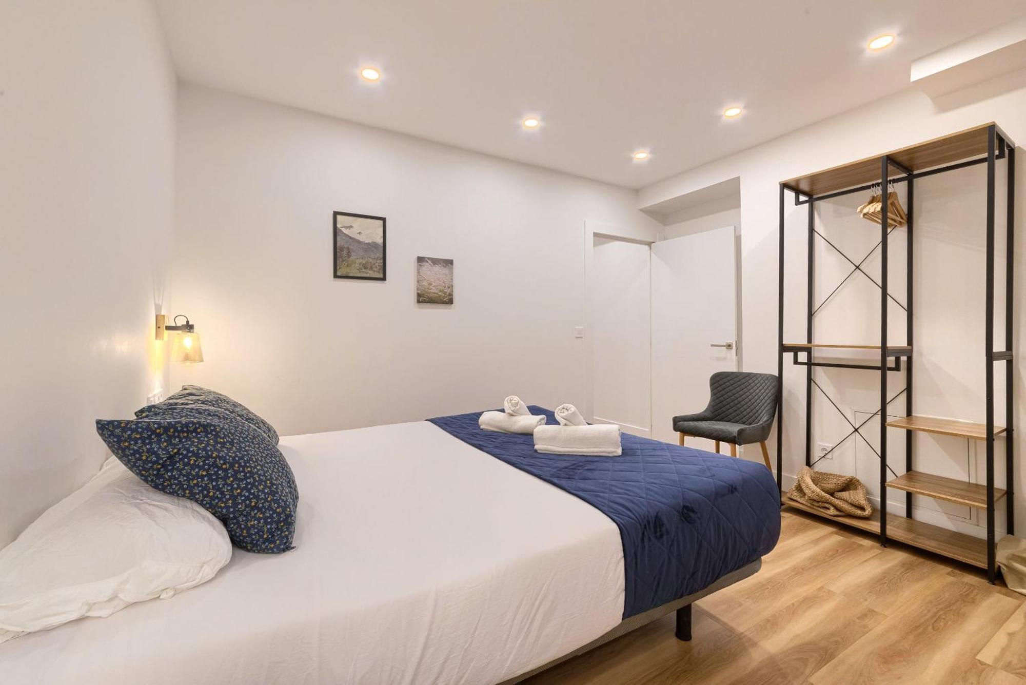 Deustown Apartamentos Bilbao Ngoại thất bức ảnh